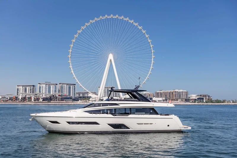 Magnara — Ferretti 780